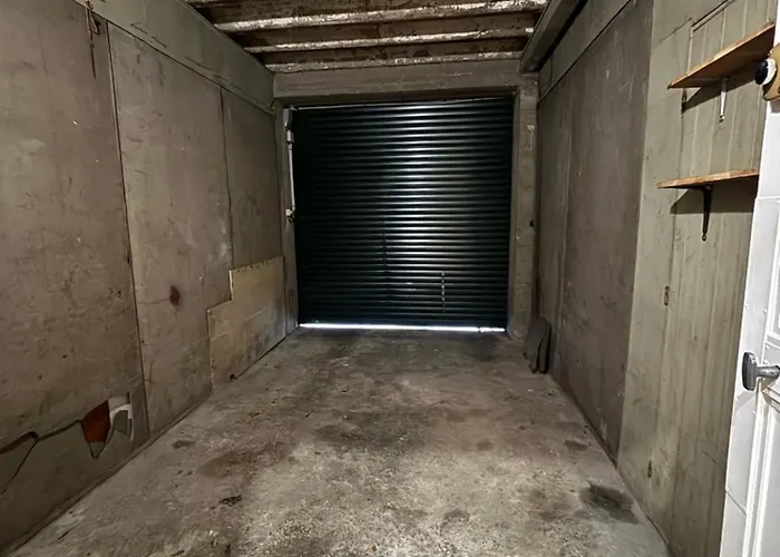 Proche Gare Avec Garage Apartment *